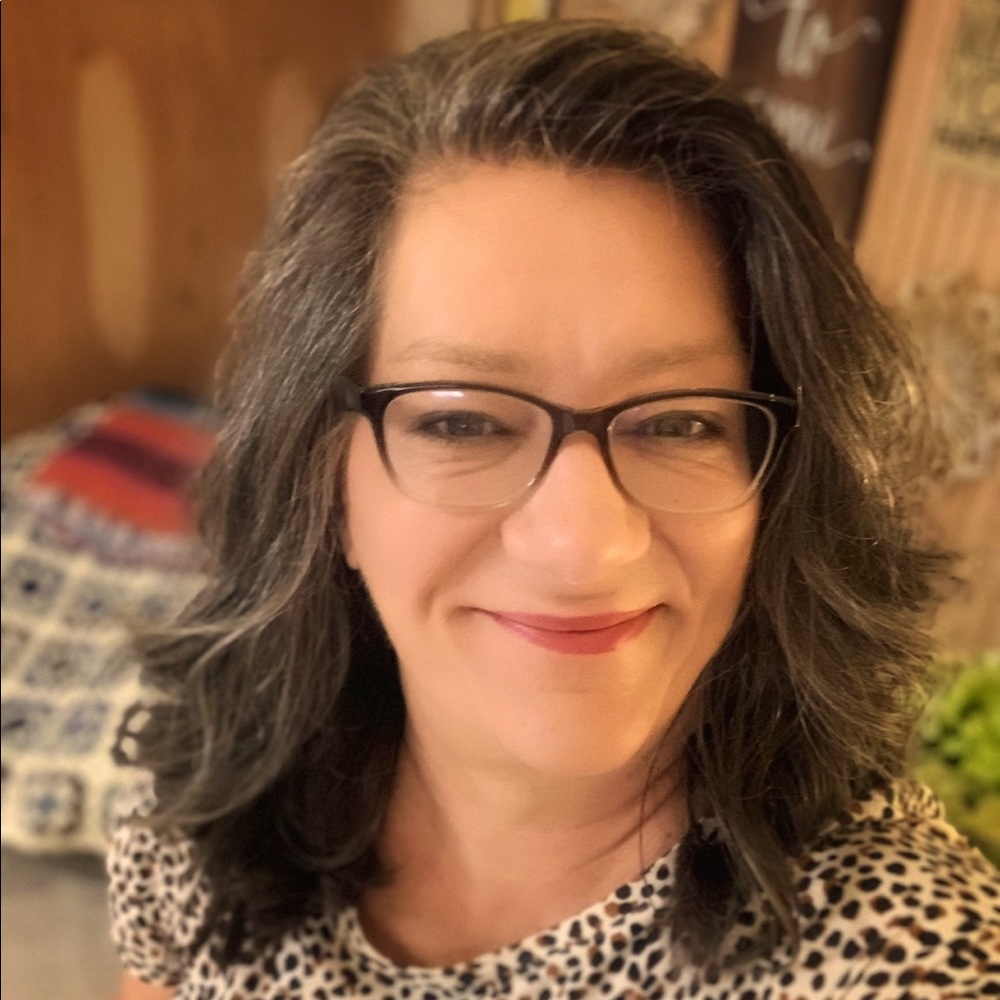 Meet your Posher, Julie